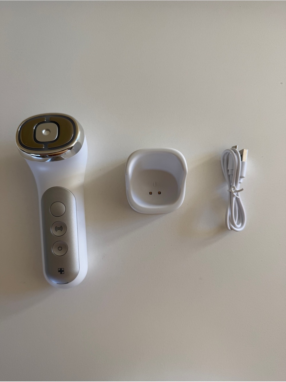 Medicube Age-R Ussera skin tightening device